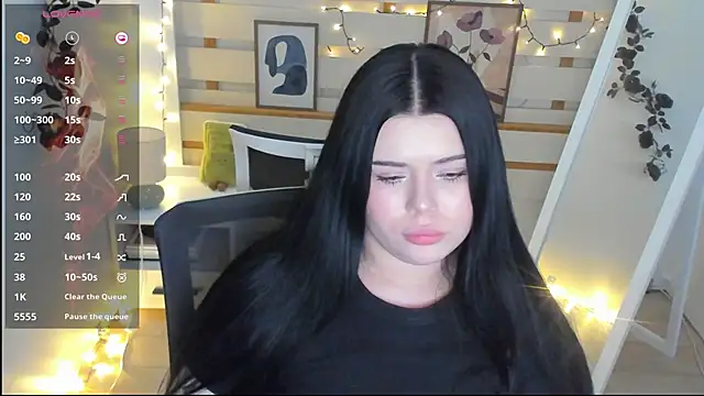 Chat +18 de Mona_Esty ao vivo