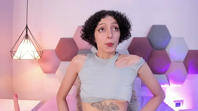 LyraVendrell Adlı Modelin Canlı XXX Sohbeti