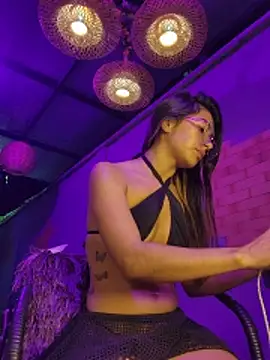 Lucia_princess_xxx's Live XXX Chat