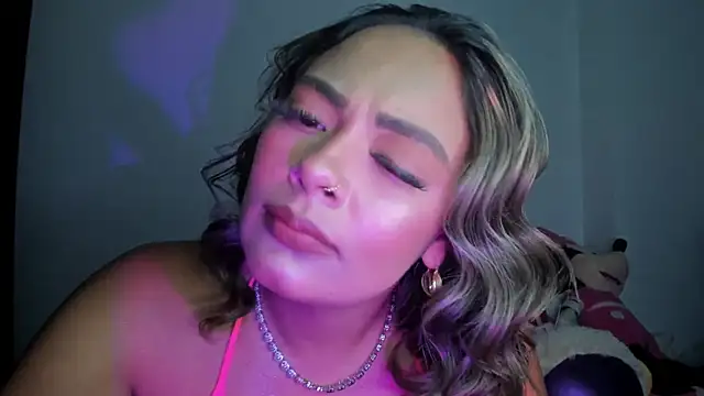 Kylievoos élő XXX-chatje