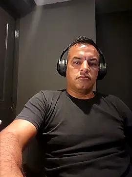 Valenthe26 webcam show