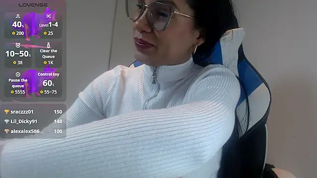 KittyKardy Chat XXX in diretta