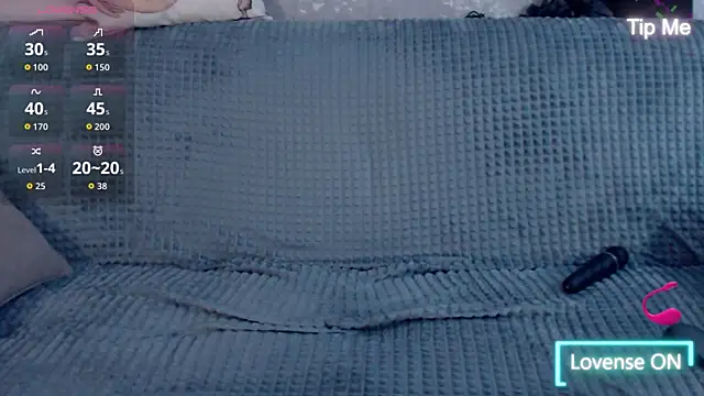 XXX chat uživo modela LillySquirtShot