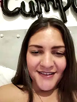 Czat XXX na żywo – Mia_Hampton