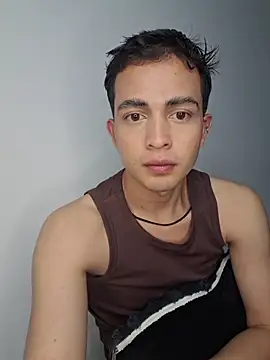 NewYoungHot – Kamerová šou