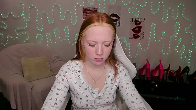 Katrysn Live XXX chat