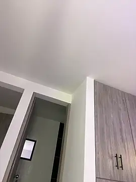 Scaarlettfox's Live Chat Room