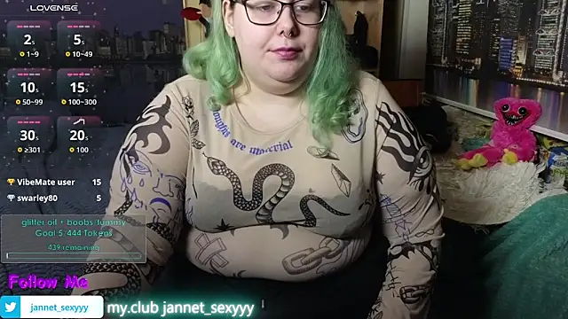 Онлайн чат XXX JannetPie