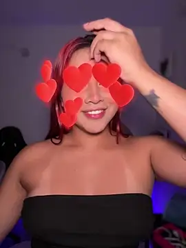 Zarahs_Blare1 Adlı Modelin Canlı XXX Sohbeti