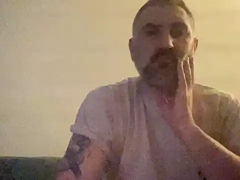 danyiony's Live XXX Chat