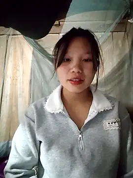 linh-miu99 网络视讯表演