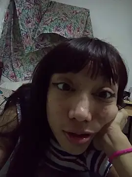 Kuppy14 লাইভ XXX চ্যাট