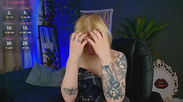 AvaSun live XXX chat