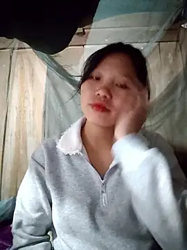 linh-miu99 网络视讯表演