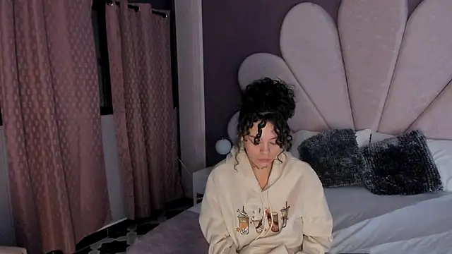 KatherineGomez's Live XXX Chat