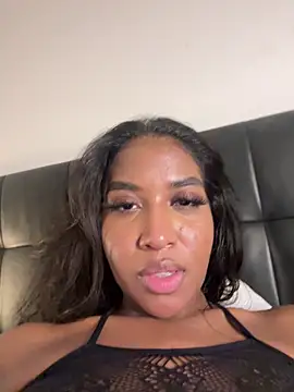 IamCrystal2 라이브 XXX 채팅