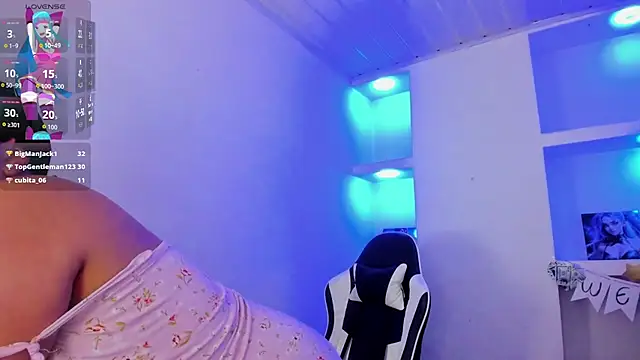 susan_mooree's Live XXX Chat