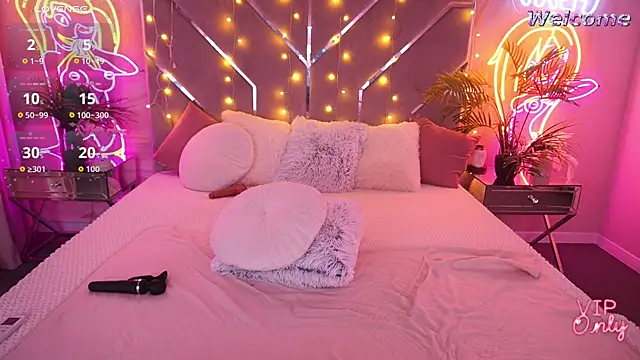 Chat +18 de EllaGoldenn ao vivo