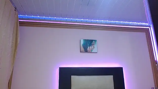 دردشة kaylaMinov_ الجنسية المباشرة