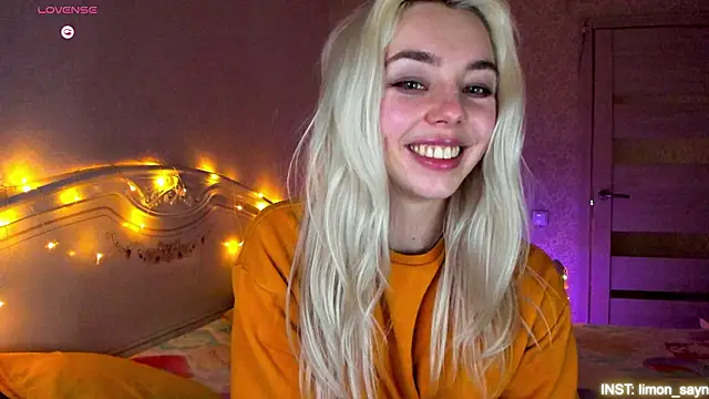 LillyMoure_ Obrolan Langsung XXX