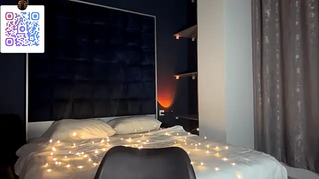 LinaMour: вебкам-шоу