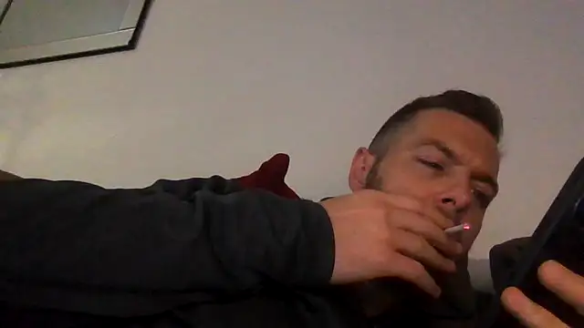 cheekycherryx Adlı Modelin Canlı XXX Sohbeti