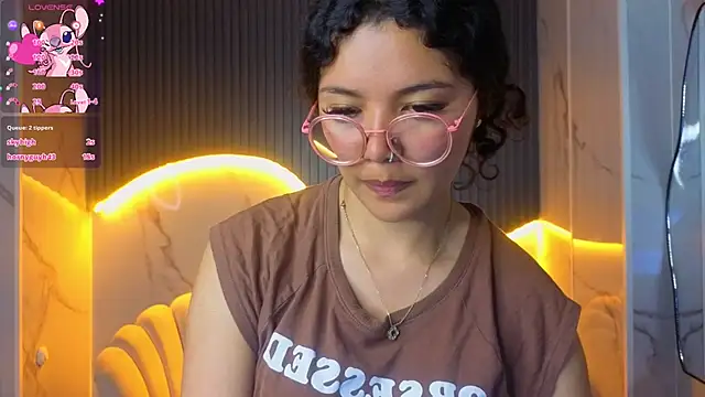 victoria_castillo_b 现场XXX聊天