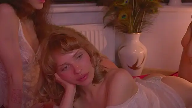 XXX chat uživo modela divinelights