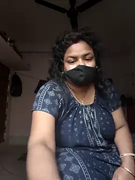 Deborbhavi222 Adlı Modelin Canlı XXX Sohbeti