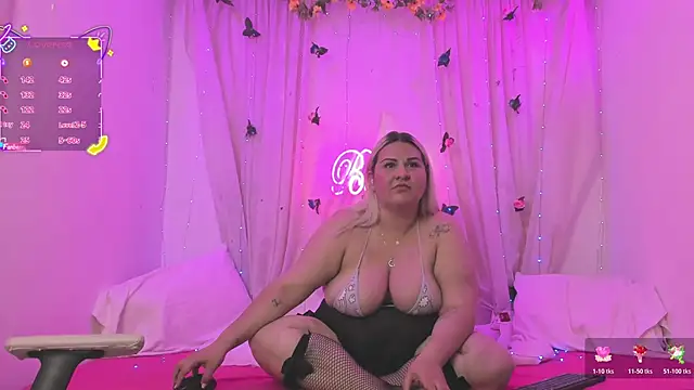 sweetbambi23: онлайн-секс-чат