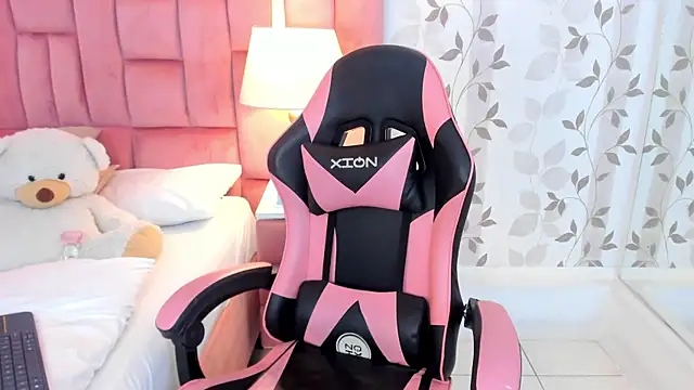 دردشة EllaEvanz الجنسية المباشرة