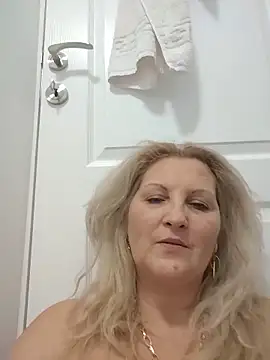 Chat XXX en directo de Divineblond