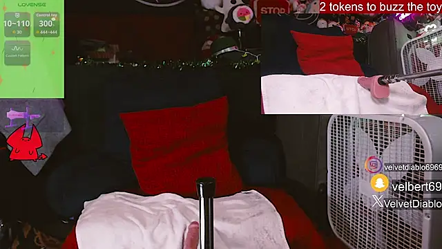 VelvetDiablo webkamerás műsora