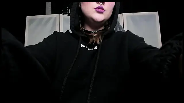 Živý XXX chat YourDyingBride