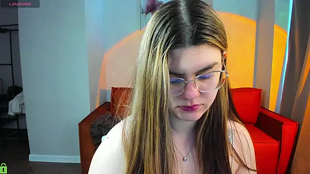 zoe_j0y Chat XXX live