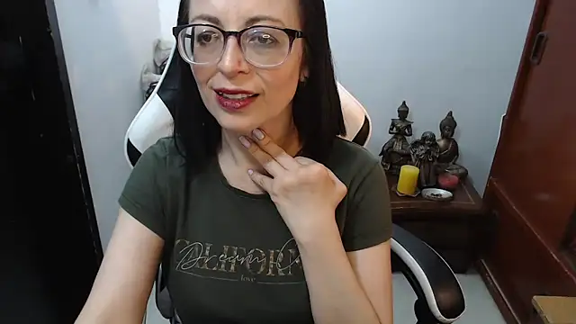 AnasstaciaEvans' Live XXX Chat