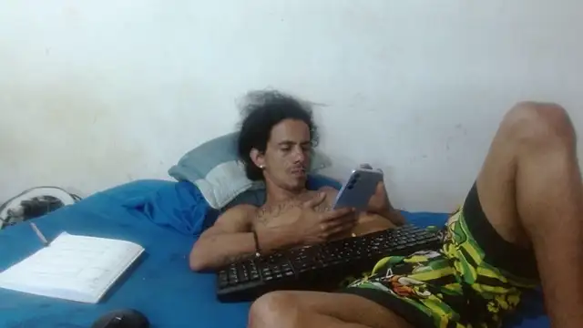 Show modela femboy_bigcock na web-kameri