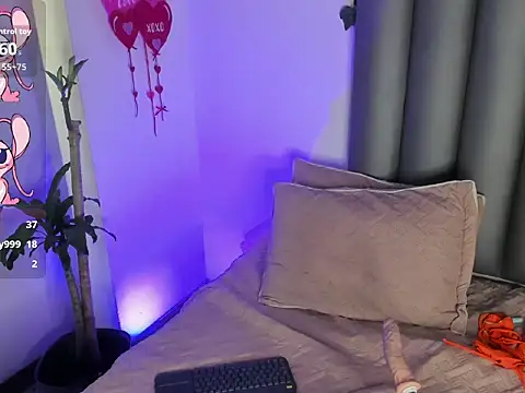 Miaa-Foxx Webcam show