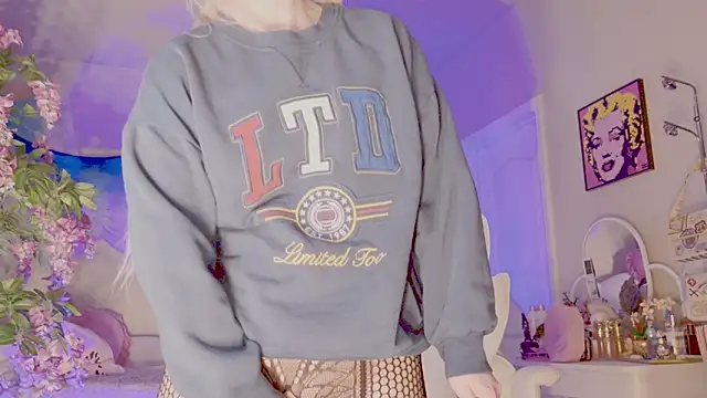 Talulaa Adlı Modelin Canlı XXX Sohbeti