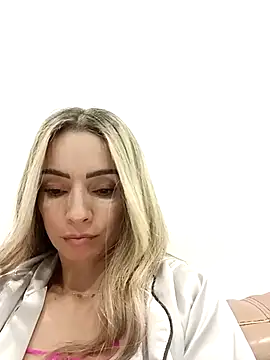 Loly_Horny's Webcam Show