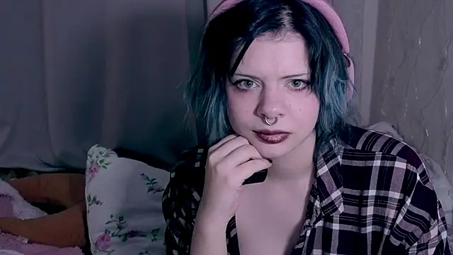 Alice_Zev Show in webcam