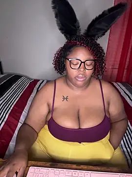 Chat +18 de Chocolatebunnyxx96 ao vivo