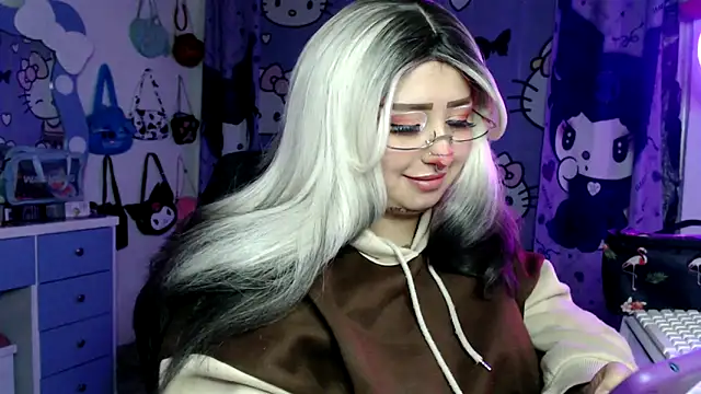 Chat XXX ao vivo de lussyevans24