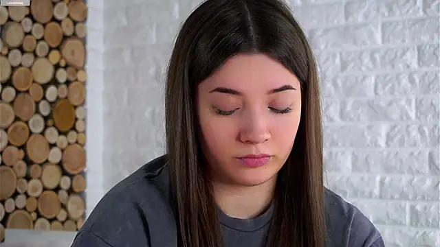 LowOncoming Live XXX-chat