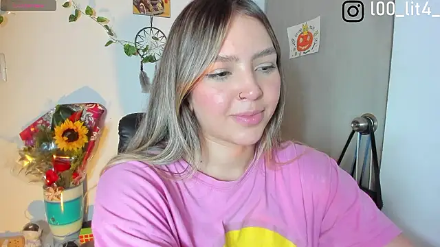 Chat XXX Live LoolitaBeauty_