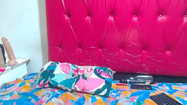 Chat +18 de SexyChantyBabe25 ao vivo