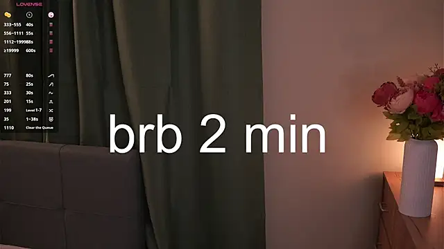 LoveMillierのライブXXXチャット