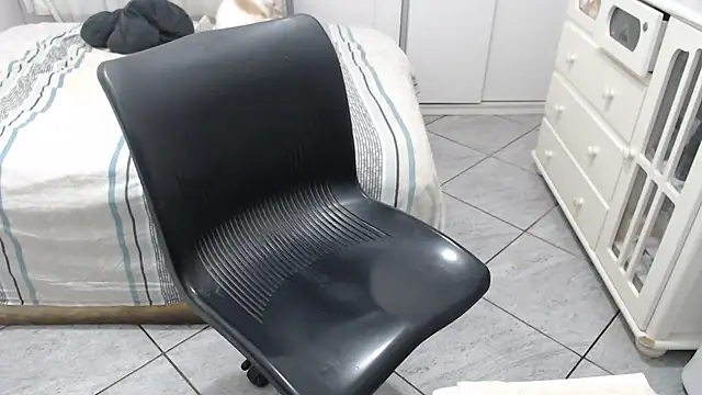 MysterBearMG's Webcam Show