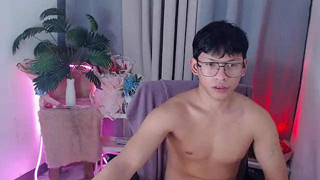 pinkcock_froi2305 网络视讯表演