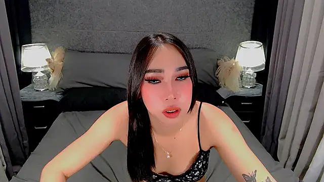 saphira_fucks 网络视讯表演